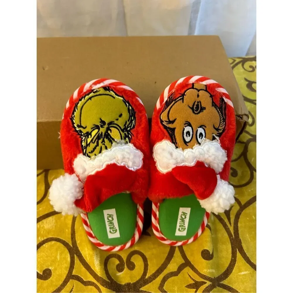 Grinch kid slippers 9/10 new‎ shoes childs red green